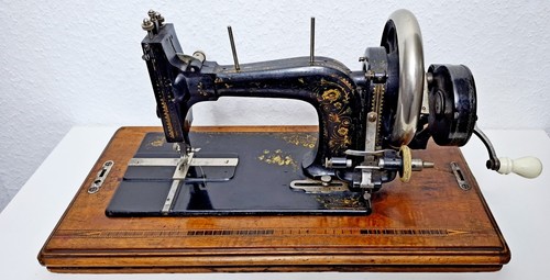 Antike koffernähmaschine mit - koffernähmaschine,
