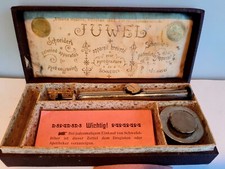 Uralt W. E. Schneiders