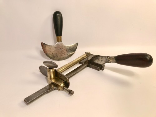Altes sattlerwerkzeug - altes,