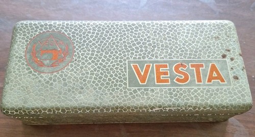 Vesta nähmaschinendose mit - vesta,